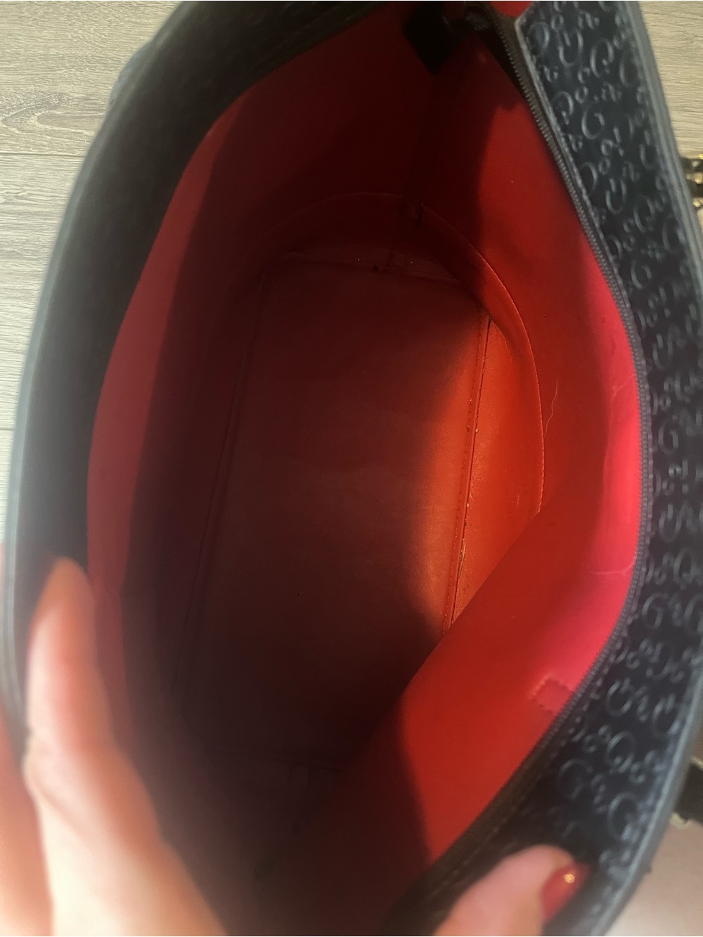 GUESS Black Tote Bag with Red Accent - Picture 13 of 16
